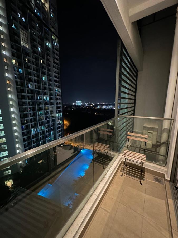 Ferienwohnung Retreat At Cybersquare Cyberjaya Exterior foto